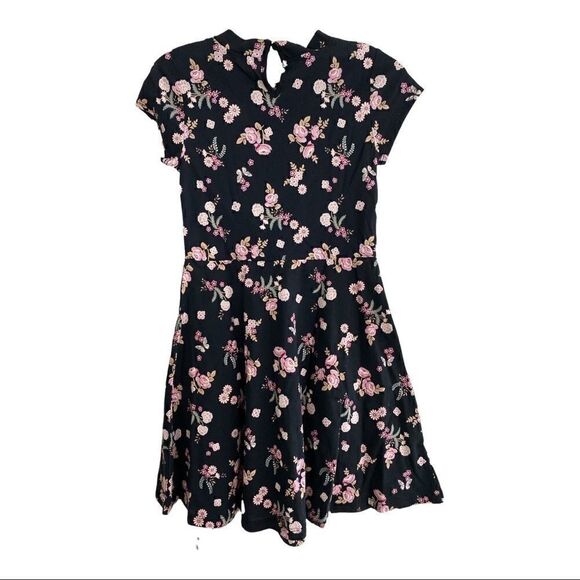 REDUCEDThe Children's Place Girl's Black Floral Dress Size M - NWT - Picture 2 of 6
